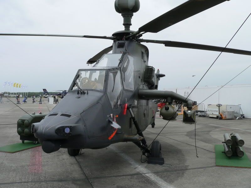 800px-EurocopterTiger_ILA2006.jpg