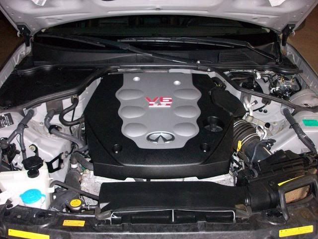 http://i38.photobucket.com/albums/e105/dv_platinum/g35/g35engine.jpg