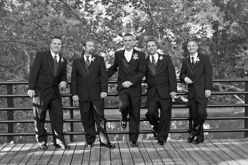 IMAGE: http://i38.photobucket.com/albums/e110/Lovebugg42/2.jpg