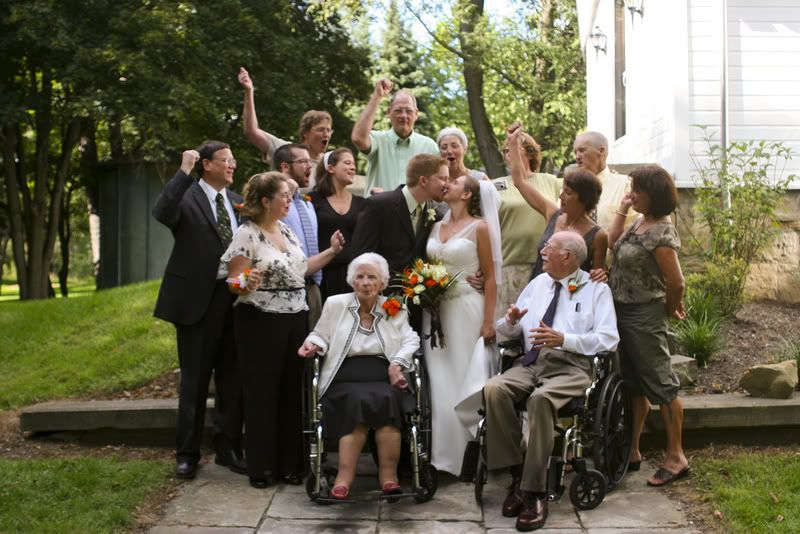 IMAGE: http://i38.photobucket.com/albums/e110/Lovebugg42/3.jpg