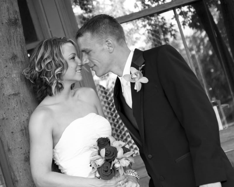 IMAGE: http://i38.photobucket.com/albums/e110/Lovebugg42/KristinandGarrett447.jpg