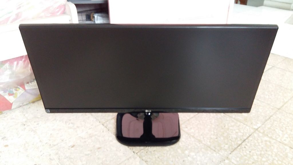 [WTS] LG 29UM57 21:9 Ultra Wide Monitor 29"