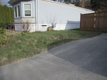 sloped front yard landscaping pictures. Design ideas for sloped front