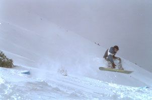 Obrázok “http://i38.photobucket.com/albums/e112/mickmike/Snowboarding.jpg” sa nedá zobraziť, pretože obsahuje chyby.
