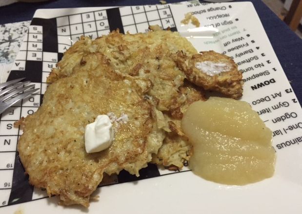 photo latkes_zpstneonb4v.jpg