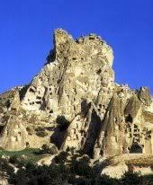 http://i38.photobucket.com/albums/e116/spidergal/cappadocia10.jpg