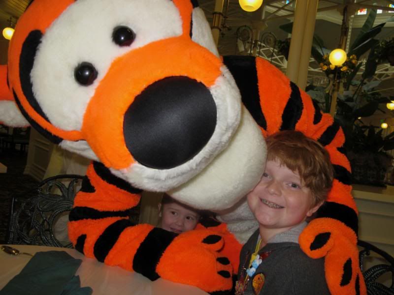 Chris_Sarah_Tigger.jpg