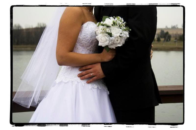 IMAGE: http://i38.photobucket.com/albums/e127/whoopsjenny/22.jpg