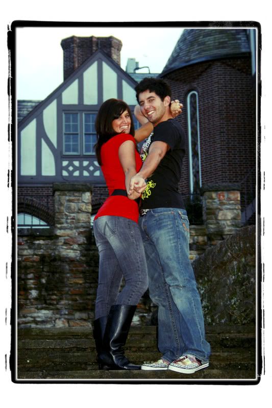 IMAGE: http://i38.photobucket.com/albums/e127/whoopsjenny/glam.jpg