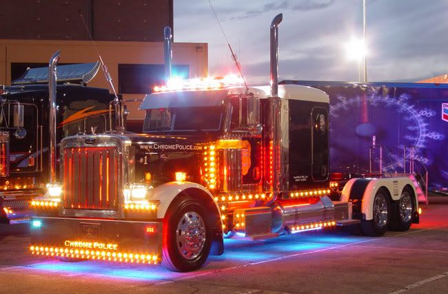 Peterbilt1.jpg