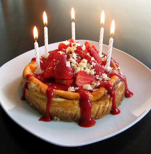 photo WhiteChocolateStrawberryCheesecakeKerzen.jpg