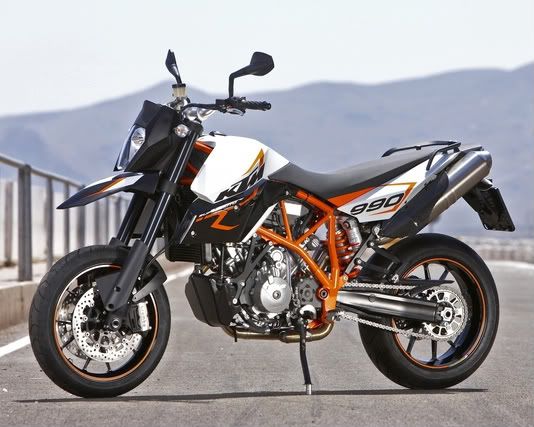 KTM_990SMR_left-1.jpg