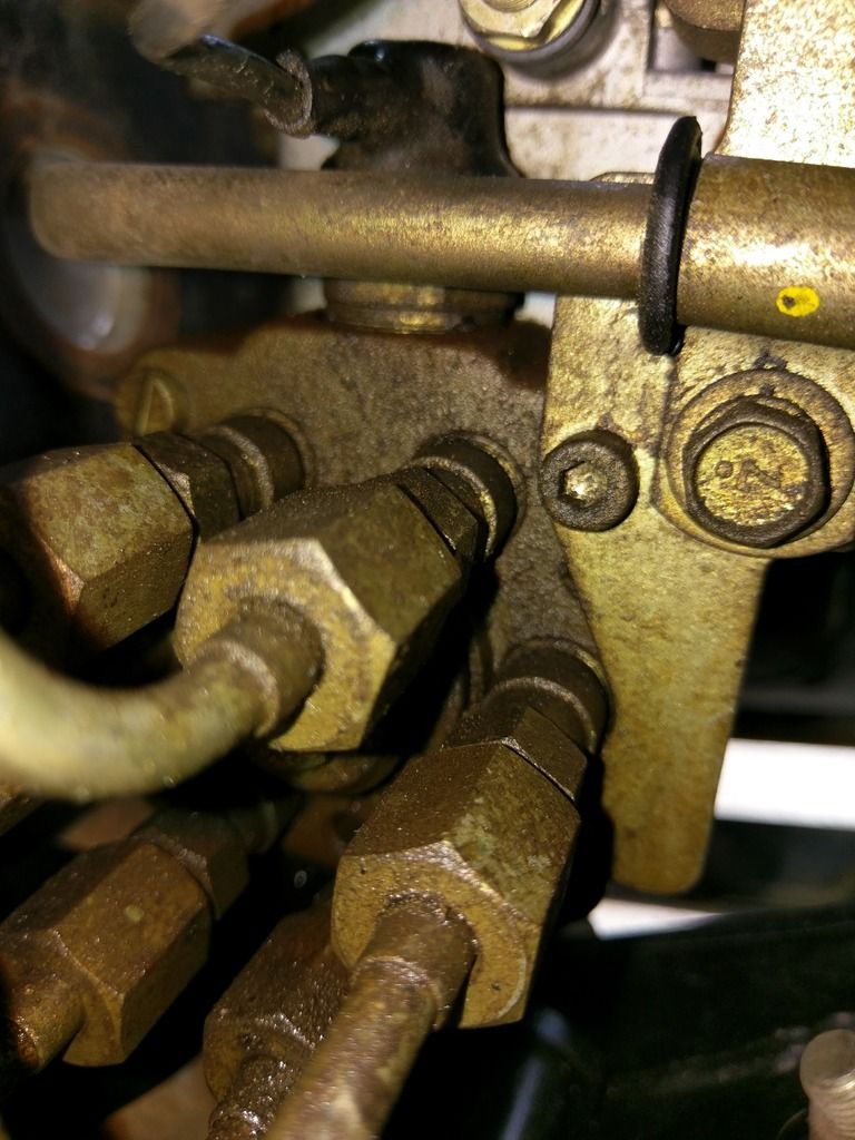 Leaking Injector Pump Td42 at Gertrude Kinard blog